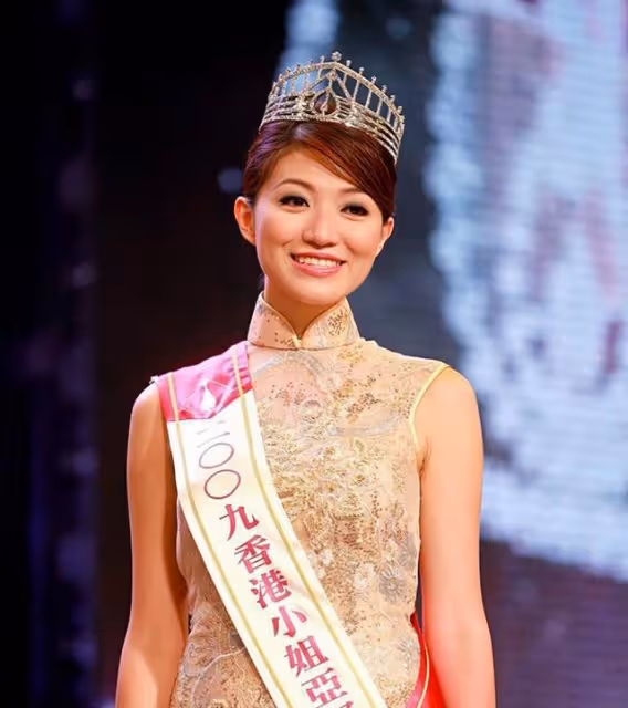 前港姐近況曝光！不顧反對嫁大24歲外籍練馬師，混血兒子顏值高