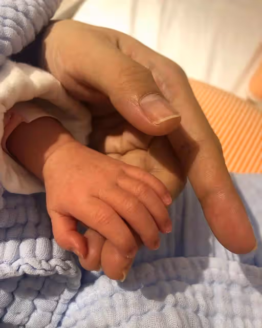 剛當媽就失寵！林依晨抱怨「老公眼裡都是女兒」　 感嘆「為人母變很多」心態不一樣：別太苛求自己