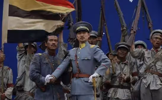四大天王穿軍裝,黎明的飛行員,郭富城的民國照,都沒有劉德華帥