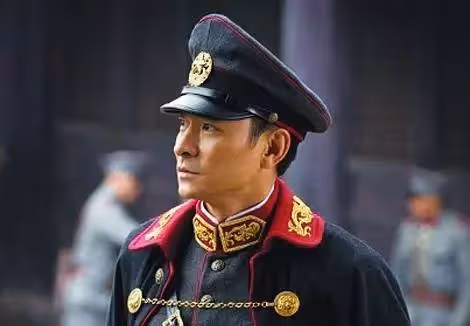 四大天王穿軍裝,黎明的飛行員,郭富城的民國照,都沒有劉德華帥