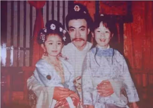 無法重拍的「20大明星合照」,「梅豔芳張國榮」留給歌迷的只剩追憶,五虎將絕版搞怪合影!