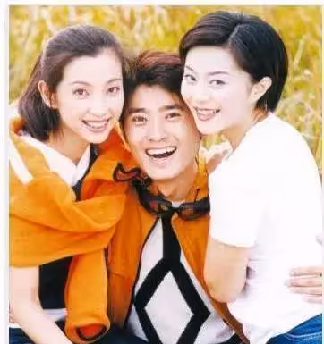 無法重拍的「20大明星合照」,「梅豔芳張國榮」留給歌迷的只剩追憶,五虎將絕版搞怪合影!