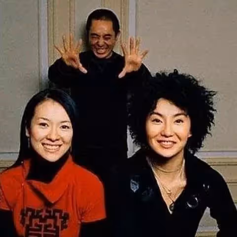 無法重拍的「20大明星合照」,「梅豔芳張國榮」留給歌迷的只剩追憶,五虎將絕版搞怪合影!