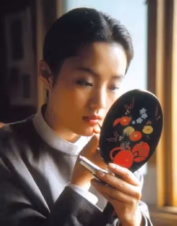 美到總統夫人眼紅!女星被爆「摘子宮+囚禁男監5天」流放海外 消失娛樂圈多年「一生不婚不生」近況曝光