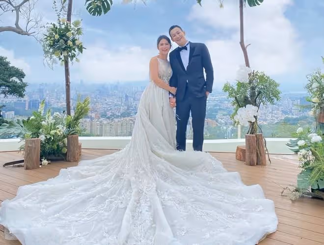 36歲男星與女友登記結婚！喜曬驚喜禮物，女方身材發福被疑懷孕