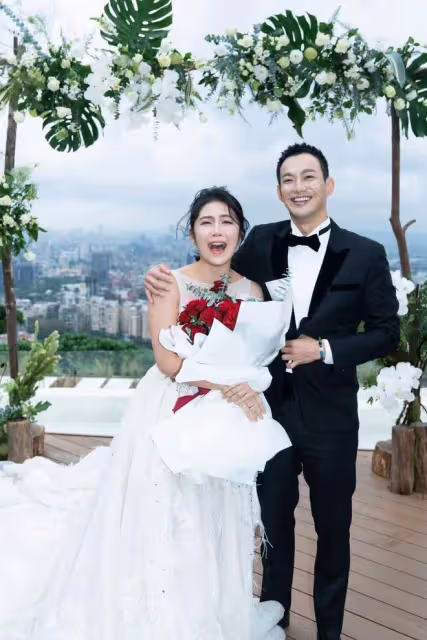 36歲男星與女友登記結婚！喜曬驚喜禮物，女方身材發福被疑懷孕