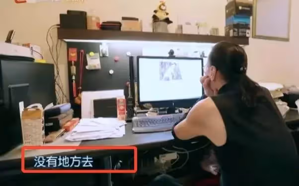 謝賢近照曝光，成孤寡老人「盯著謝霆鋒的照片發呆」，自曝已經選好陪葬品，網友：回頭太晚了