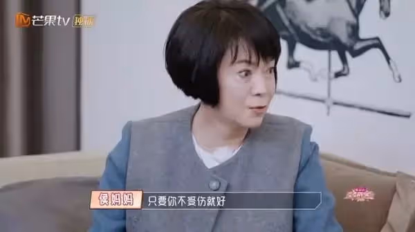 侯佩岑媽首談「小三情史」並道歉...母女相擁哭了