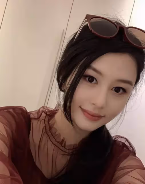 像極了媽媽年輕時，邱淑貞女兒「萬聖節cos九尾狐」　表情魅惑「美貌不輸媽」網尖叫：根本電影女主臉