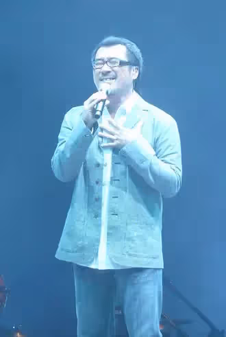 把媽媽的愛留世上!李宗盛「霸氣捐1億祖屋」建長照中心 大樓「藏對父母心意」暖哭網友:無私的愛