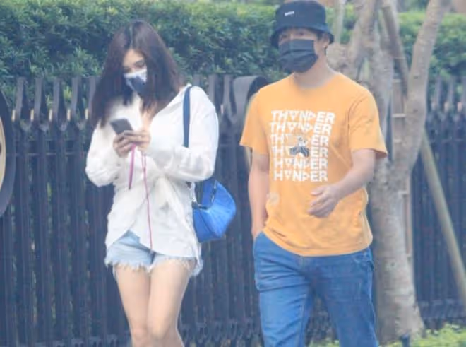因韓瑜生不出娃離婚,孫協志被曝想再婚,包下酒店求婚小10歲女友