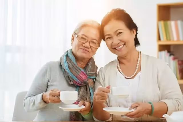 幫兒媳帶孩要五千,幫女兒帶孩貼五千,生病後被趕走才懂誰是外人