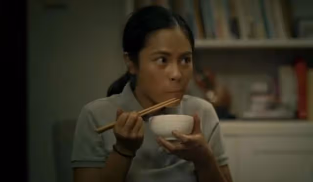 首度開腔！TVB上位小花就《金宵大廈2》塗黑扮外傭致歉：無不尊重