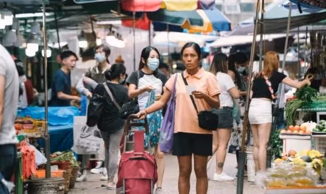 首度開腔！TVB上位小花就《金宵大廈2》塗黑扮外傭致歉：無不尊重