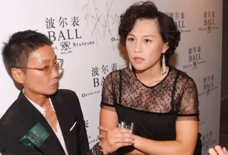 香港最大的隱形富豪,擁有7幅唐伯虎的畫,還拿十億為女兒找男友