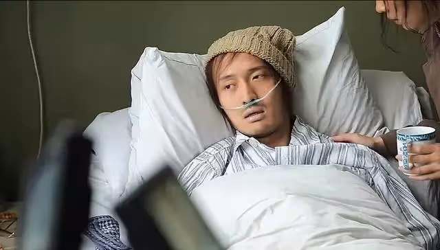 66歲任達華自曝為角色獻身!「暴曬2小時」致脫皮,鬍鬚全白皮膚黝黑,網友:敬業精神值得敬佩