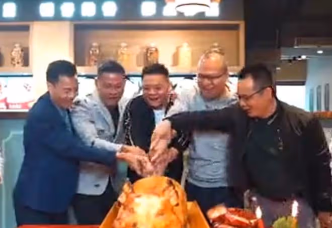 TVB男星林敬剛內地開餐廳!開業禮請舞獅表演,還經營著200畝果園