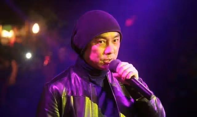 鄭則仕欠債8000萬,朋友離開無人問津,含淚稱:下輩子還跟劉德華