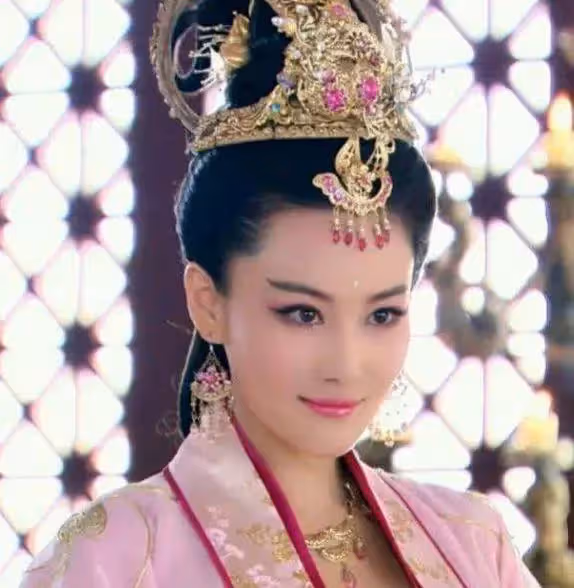 扮演過「妲己」的5位女星,前兩位靠化妝,只有她真正的媚到骨子