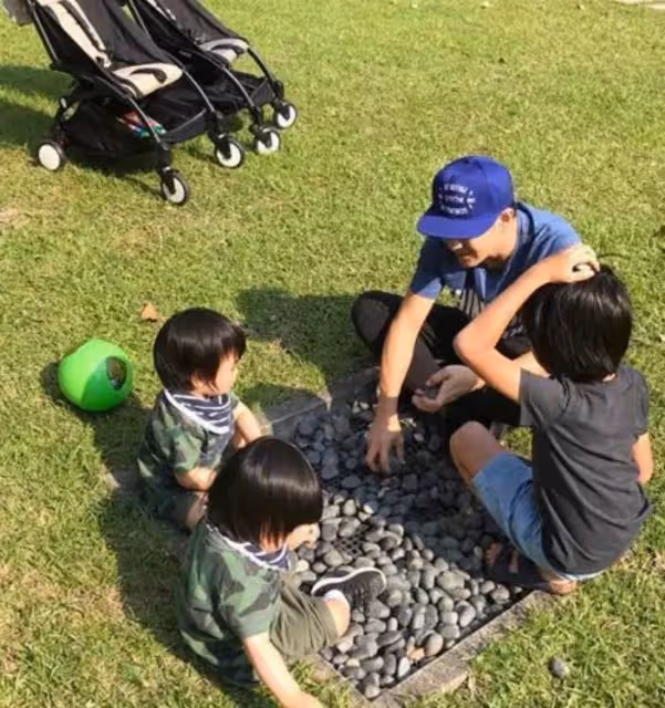47歲林志穎和老同學聚餐,看臉就像兩代人,花大錢保養娃娃臉
