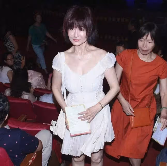 具俊曄配不上大S ！看完這7位女神級女星的前任或現任，我沉默了