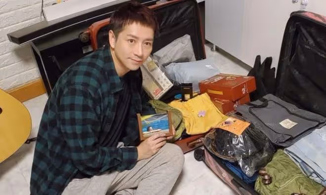 42歲港星半年沒收入,帶10萬積蓄回內地謀出路,身邊朋友大力支持