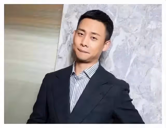 最痴情藝人!他是百億影帝「守候植物人初戀10年」 妻子二婚帶子「還是頂客」財政大權全上交