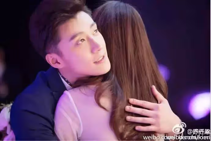 你的爸媽我來照顧!陳喬恩「痛失男星摯友4年」從沒忘過對方 低調把他家人「當自己父母孝順」惹哭全網!