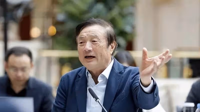 坐擁百億資產,自己開一臺10萬元的老車,女兒一條裙卻近3萬元