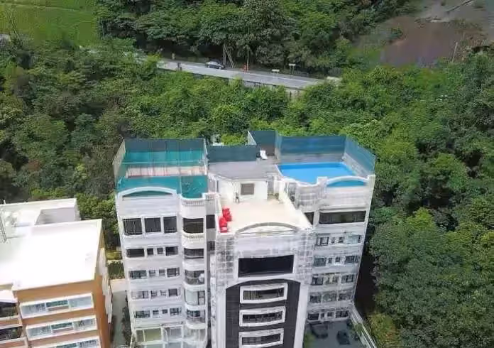 郭富城10億豪宅曝光!坐擁「游泳池」和「空中花園」超享受,內部設施應有盡有,但非「獨棟別墅」還被嘲:太普通了