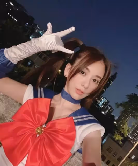 郭富城10億豪宅曝光!坐擁「游泳池」和「空中花園」超享受,內部設施應有盡有,但非「獨棟別墅」還被嘲:太普通了
