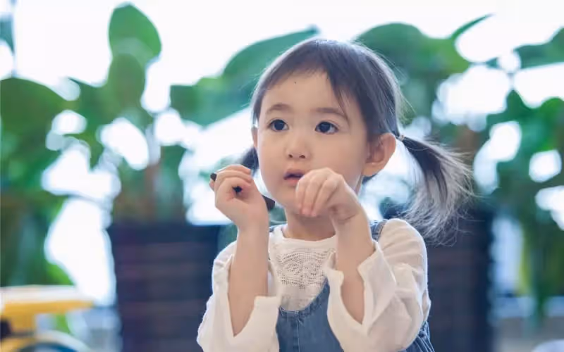 粉絲夢碎了！《爸回》李小鵬女兒奧莉顏值「斷崖式」下降「方臉塌鼻頭」被碾壓，網喊：接受不了