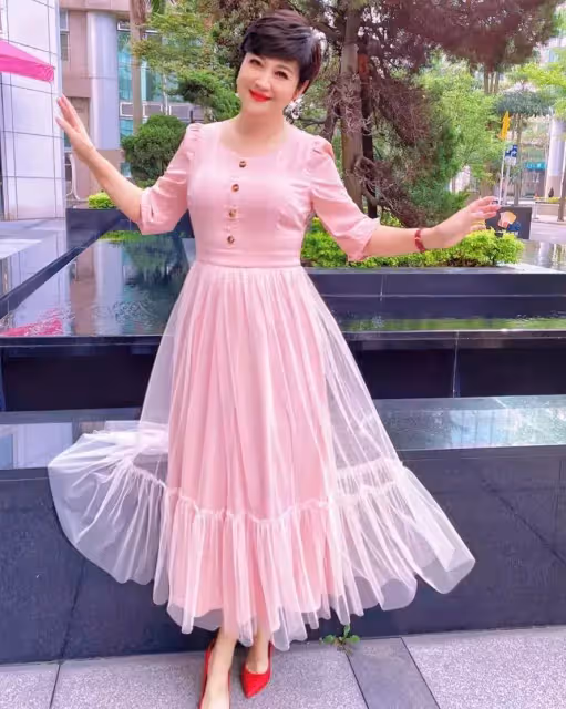 獨自定居臺灣 崔佩儀「偽單身現狀曝光」如今沒牽絆 獨子赴美念書「仍常常想到她」欣慰:沒白疼兒