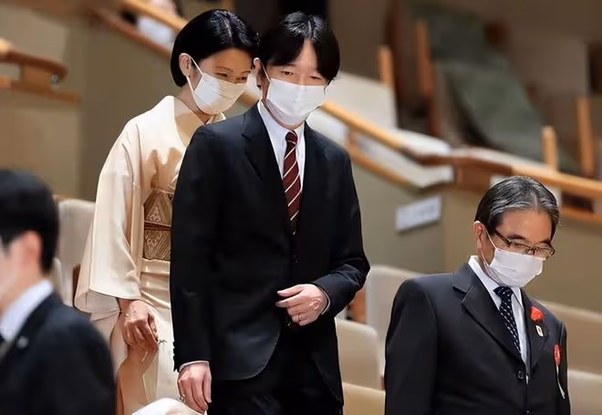 有情飲水飽？小室圭再次「落榜」，30歲真子在博物館實習壓力很大