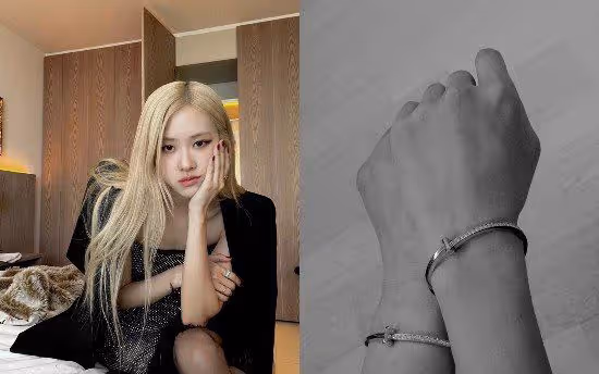BLACKPINK ROSÉ公開與媽媽合照，網友：好像是被媽媽強迫的？