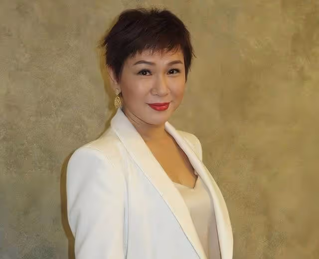 香港知名女星息影27年復出!視華晨宇為偶像,嫁富商住六千萬豪宅