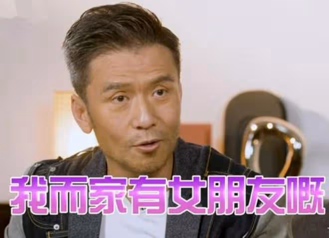 唐文龍結束隔離太開心,請網友推薦重慶美食,52歲頭髮鬍子已花白