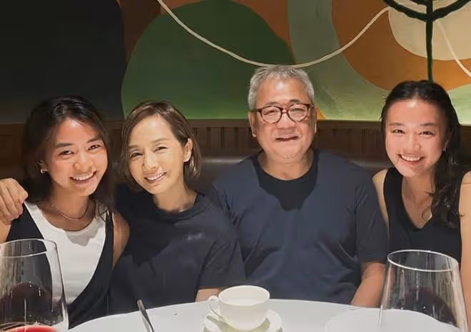 毛舜筠邀友人做客豪宅，親自下廚做黑毛豬叉燒，林建明豎拇指大讚