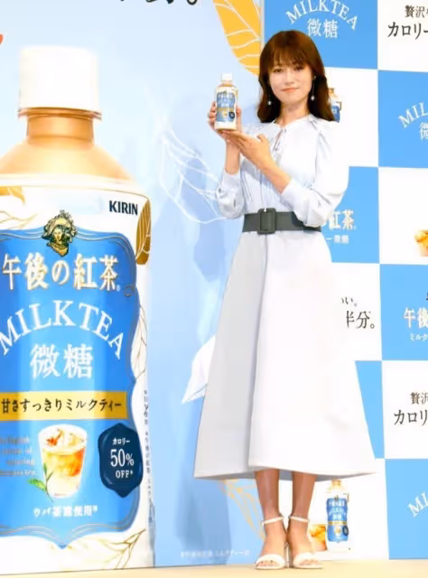 外出聚餐驚現筷子腳　深田恭子健康令人擔憂