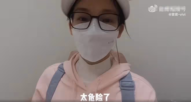 鄭愷妻子官宣懷二胎！挺孕肚開豪車去產檢，臨盆在即老公不在身邊