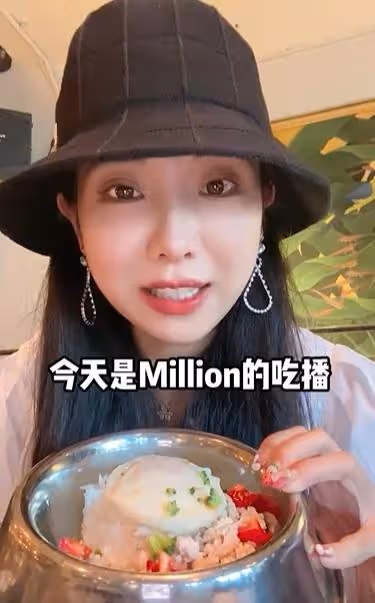 玲子reiko：豪車換著開，每頓飯都散發著金錢的味道，她是何來頭