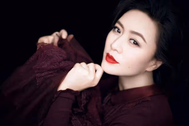 戀愛和婚姻的不幸，不僅沒能擊垮她，還造就了如今的她