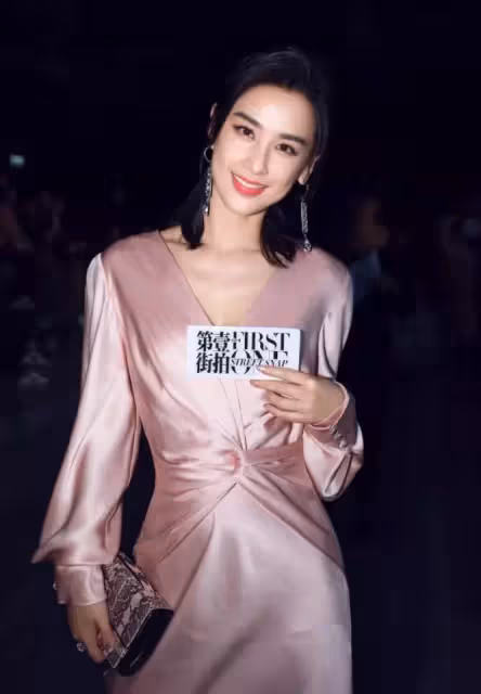 賈靜雯與黃聖依罕「同框」!同是失去美顏和濾鏡後 網友:這差距一目了然
