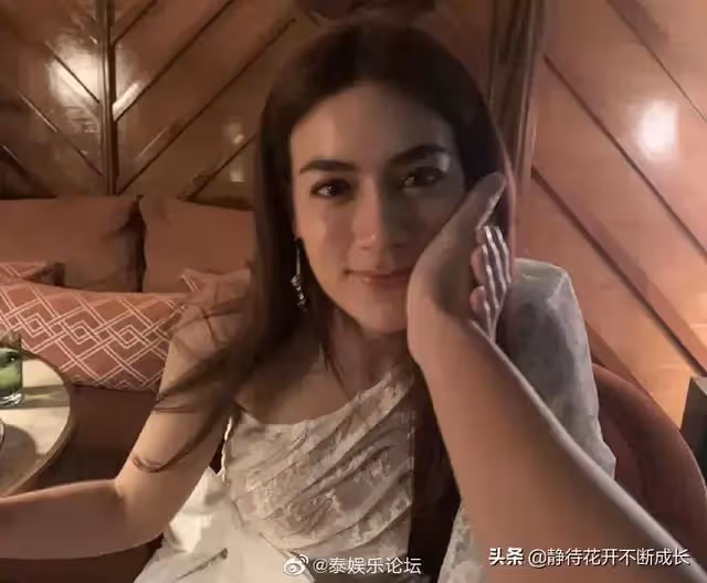 Mark瑞士向Kim求婚成功, NadechYaya同游見證