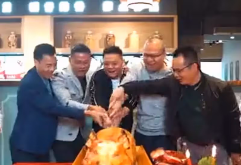 「陳皮大王」TVB男星林敬剛內地開餐廳!開業禮請舞獅表演,還經營著200畝果園