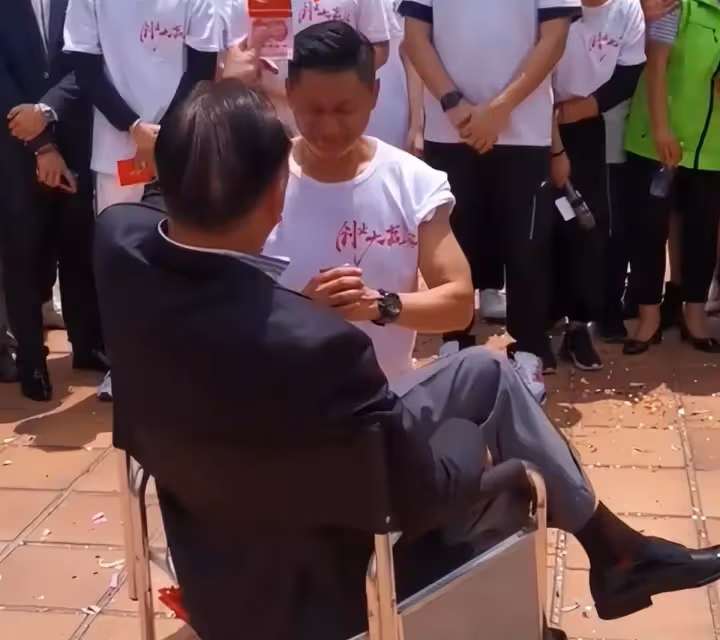 「陳皮大王」TVB男星林敬剛內地開餐廳！開業禮請舞獅表演，還經營著200畝果園
