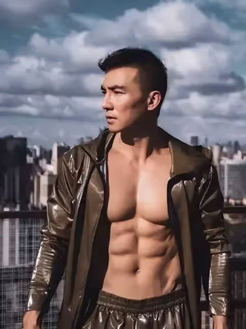 主播大洗牌！50歲的劉畊宏取代李佳琦成為直播一哥：靠的是身材