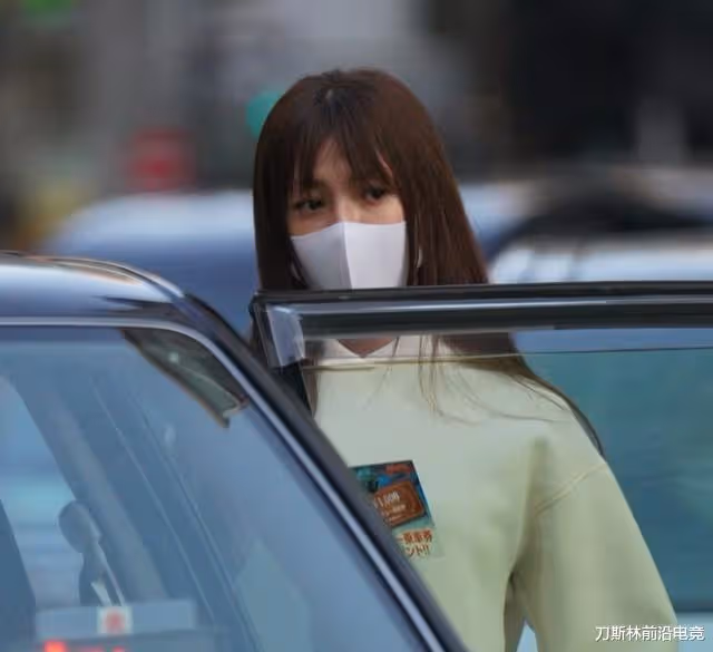 深田恭子疑似又被實業家拒婚,被記者拍到心情苦悶與朋友深夜喝酒