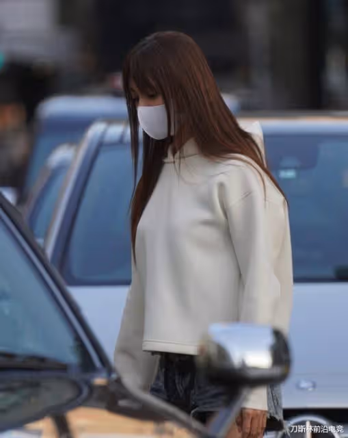 深田恭子疑似又被實業家拒婚,被記者拍到心情苦悶與朋友深夜喝酒