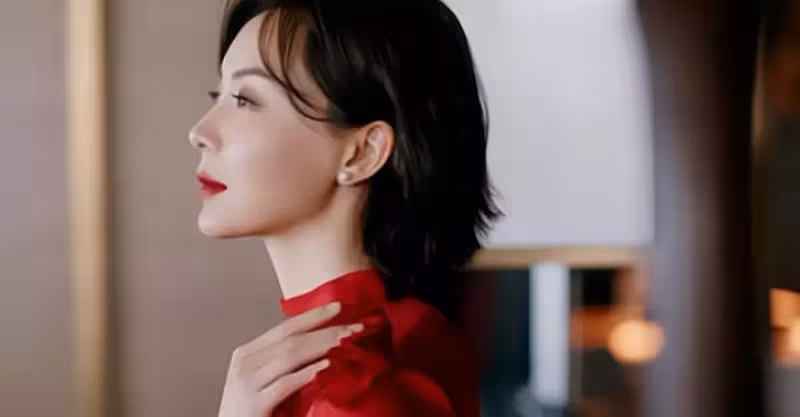 「嫂子，這是家宴，外人別上桌了」婆婆：沒錯，閨女，你先滾下去